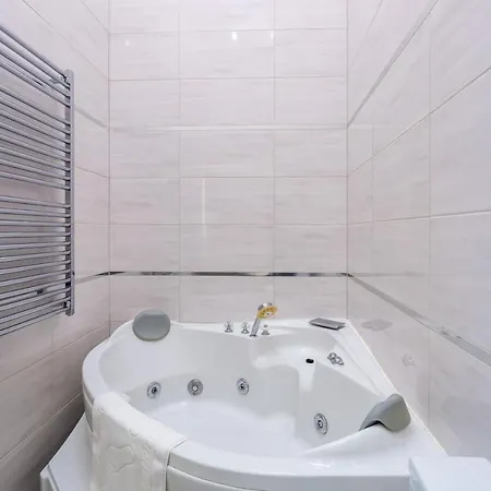 Luxurious Extra Central And Comfy