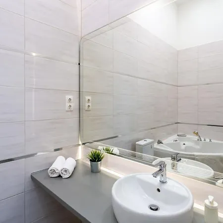 Luxurious Extra Central And Comfy